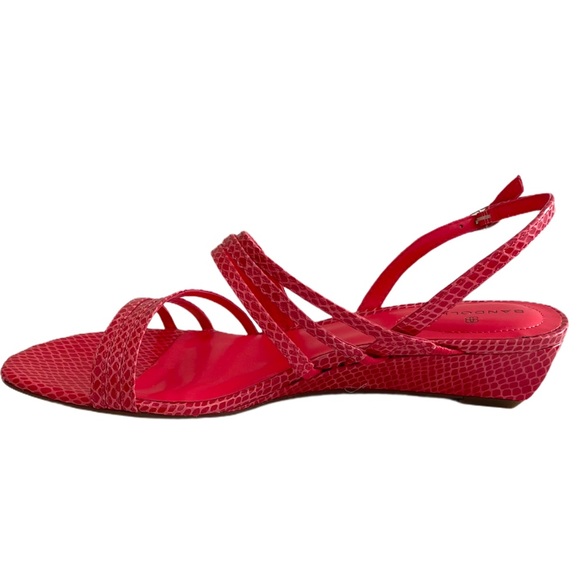 NWOT Bandolino “Tilly 3” Embellished Strap Sandal - Picture 2 of 10